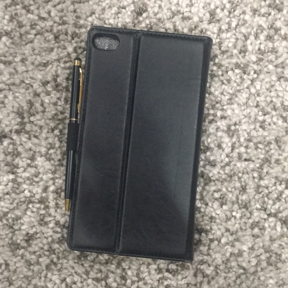 New ProCase with pen/StyleWriter. - Picture 5 of 8